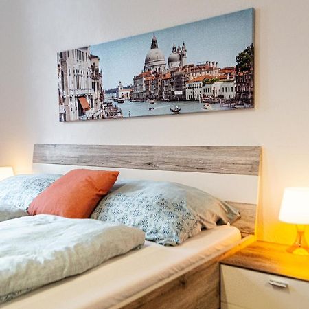Comfy 2Br- Apartment Near Wiener Stadthalle Екстериор снимка