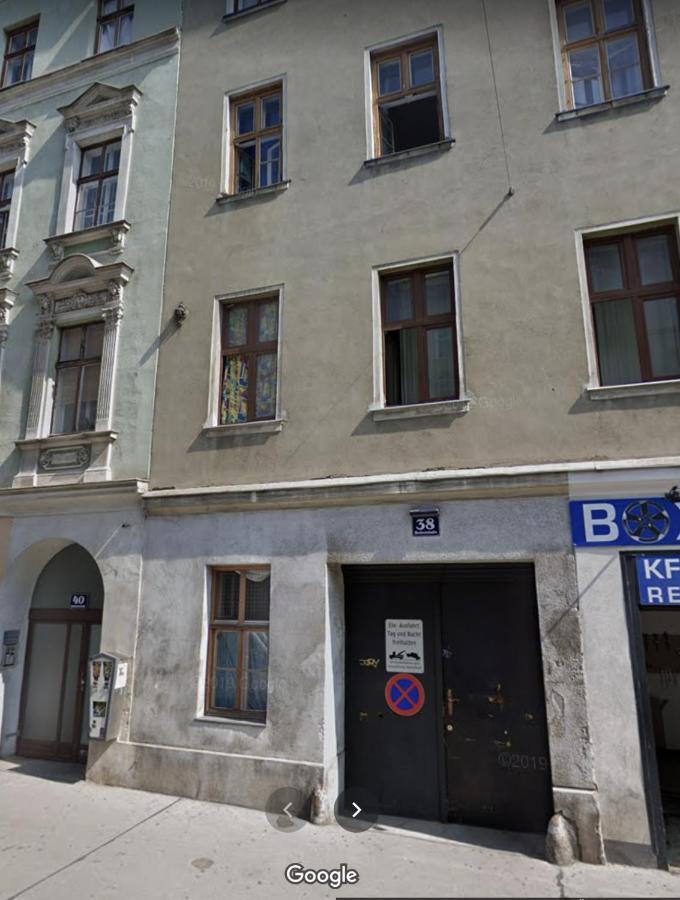 Comfy 2Br- Apartment Near Wiener Stadthalle Екстериор снимка