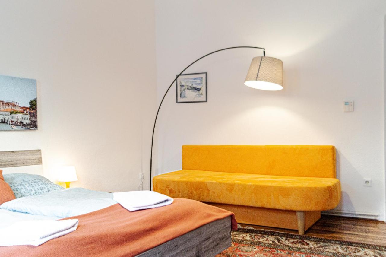 Comfy 2Br- Apartment Near Wiener Stadthalle Екстериор снимка