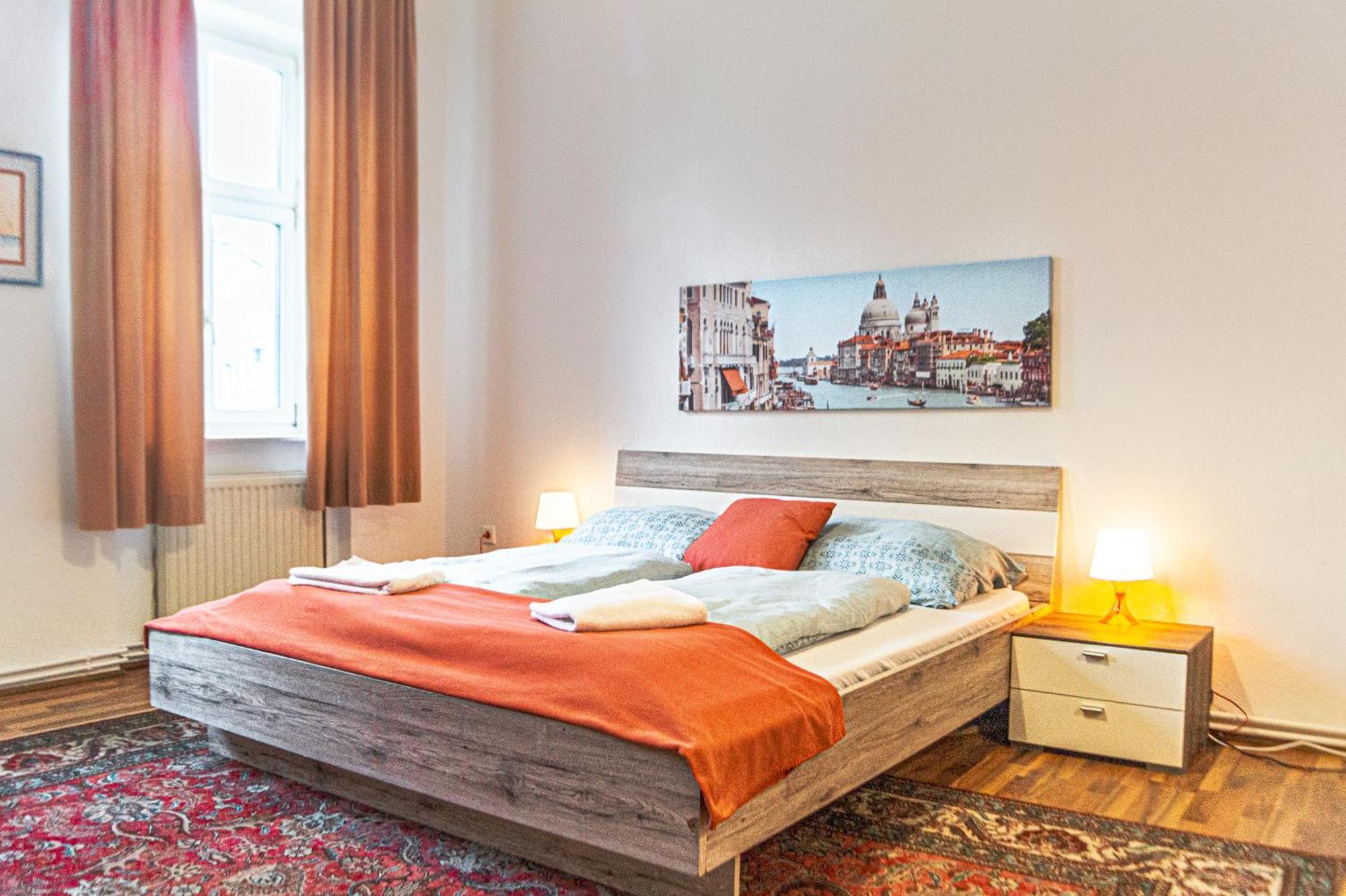 Comfy 2Br- Apartment Near Wiener Stadthalle Екстериор снимка