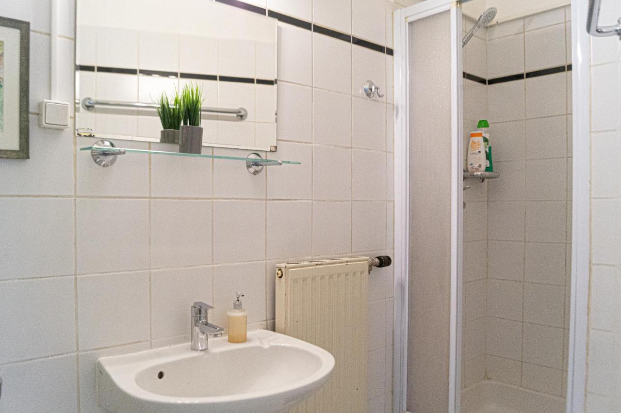 Comfy 2Br- Apartment Near Wiener Stadthalle Екстериор снимка