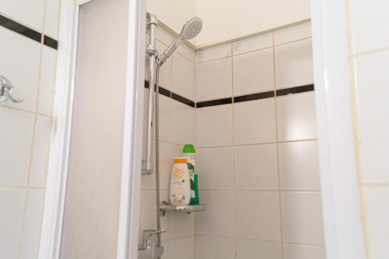 Comfy 2Br- Apartment Near Wiener Stadthalle Екстериор снимка